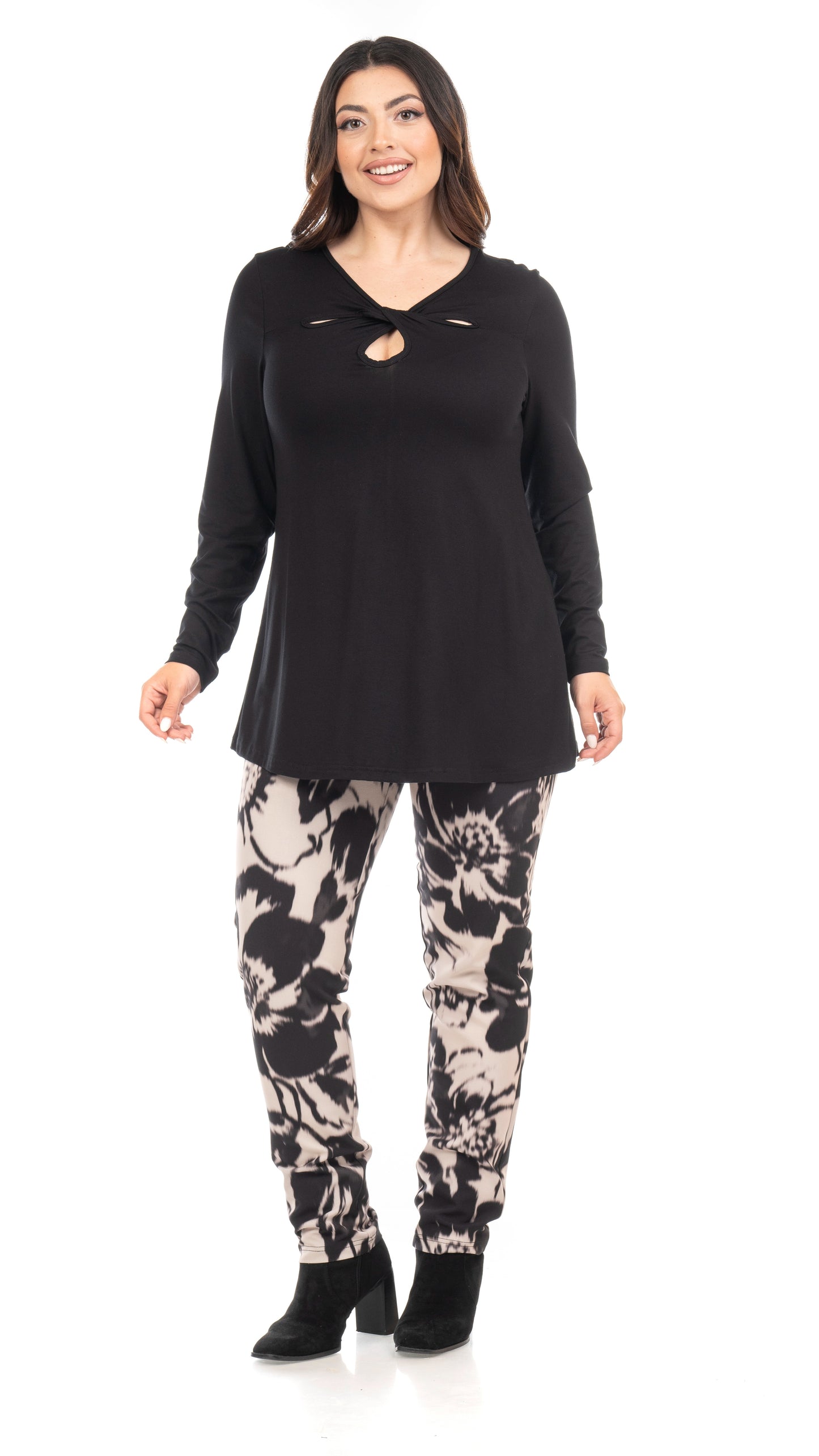 Μπλούζα με άνοιγμα στο ντεκολτέ